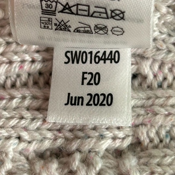 Smartwool Lodge Girl Beanie Womens Pink Blush Rose Pom Light Pink Knit Hat Fuzzy - Picture 11 of 11